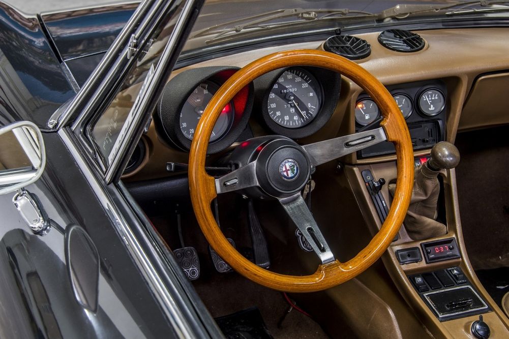 Alfa Romeo Spider 2.0 1983
